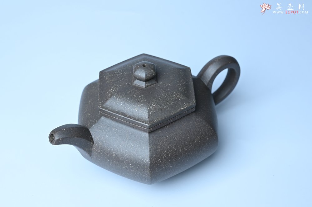 紫砂壶图片：实力派张海艳全手工油润青灰段泥藏六方壶 线面挺快 大气 - 美壶网