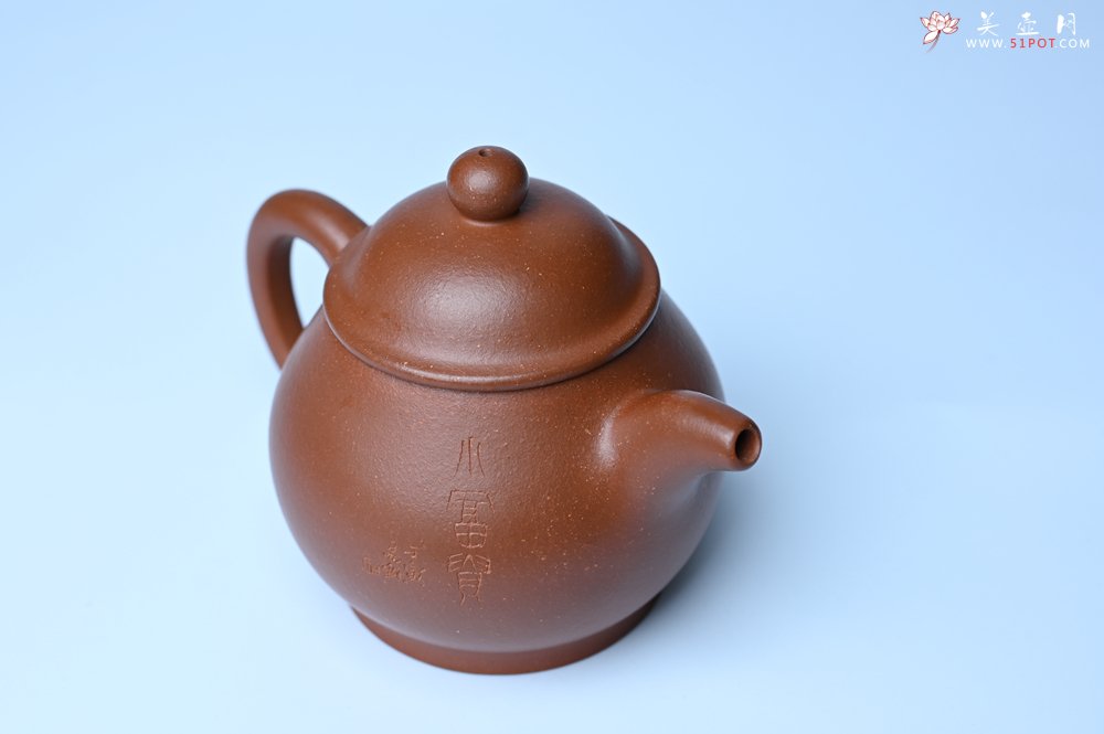 紫砂壶图片：美壶特惠 王老师 全手工红降坡泥潘壶 国助工 易轩 范小君徒杨志老师刻绘 装饰小富贵特文气 - 美壶网