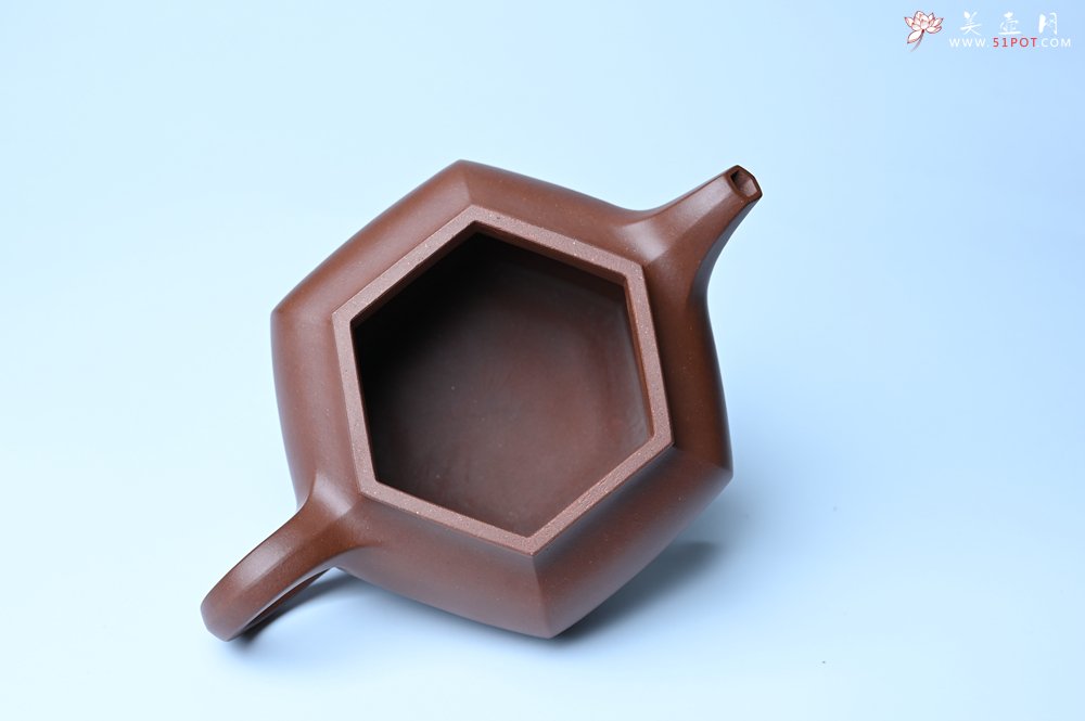 紫砂壶图片：实力派张海艳全手工精工六方仿古壶 气势磅礴 线面挺括平正 - 美壶网