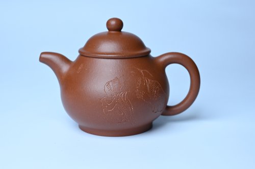 王老师紫砂壶 美壶特惠 王老师 全手工红降坡泥潘壶 国助工 易轩 范小君徒杨志超老师刻绘 装饰小富贵特文气 原矿降坡泥