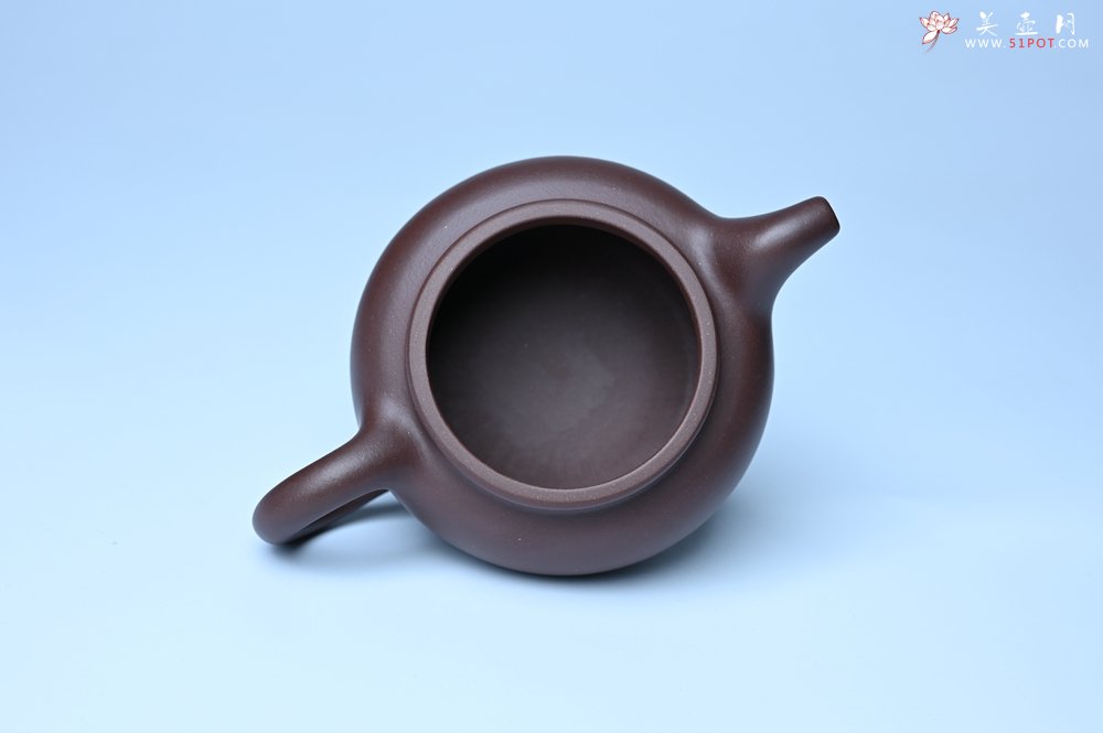 紫砂壶图片：潜力股周小培 特好老底槽青全手工仿古壶 茶人醉爱 - 美壶网