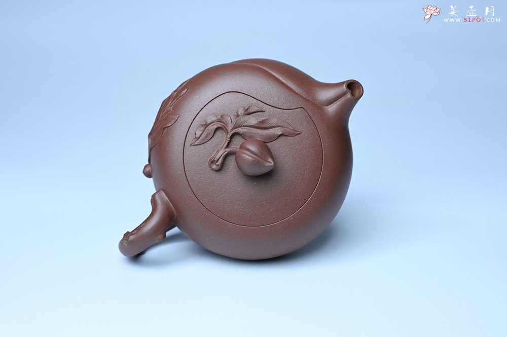 紫砂壶图片：美壶特惠 1993年国工杨军保精致特好紫泥蟠桃壶 - 美壶网