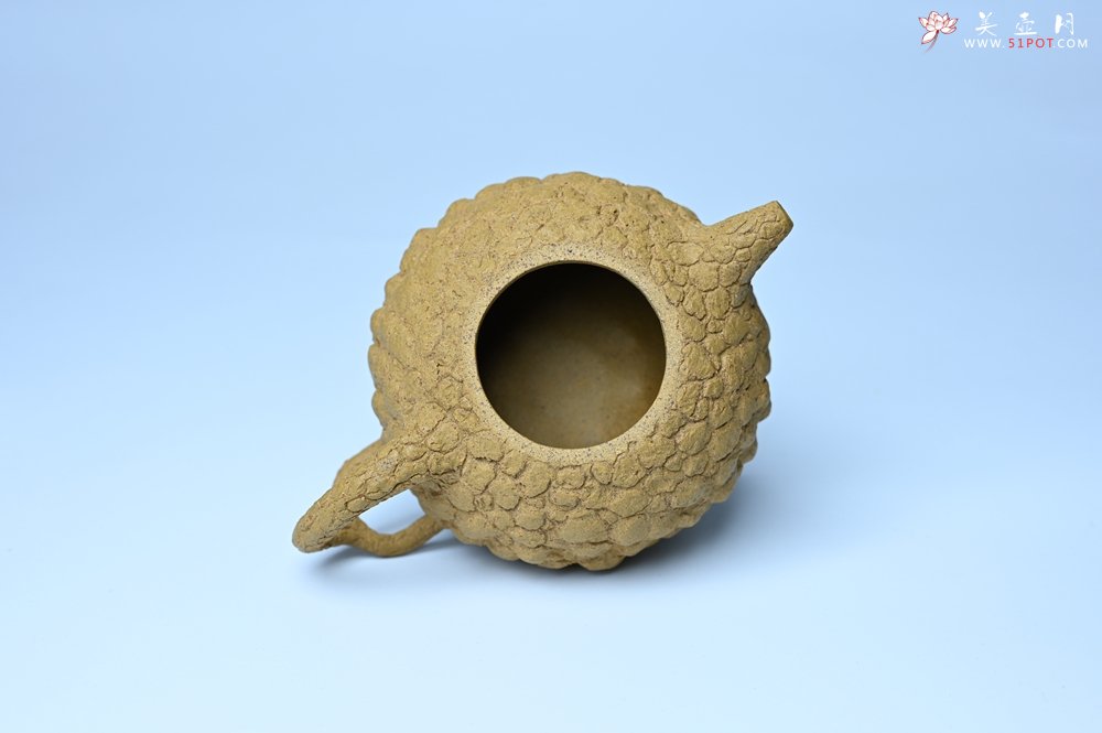 紫砂壶图片：美壶特惠 全手工黄段供春 肌理有老树瘿的感觉 灰常赞 - 美壶网