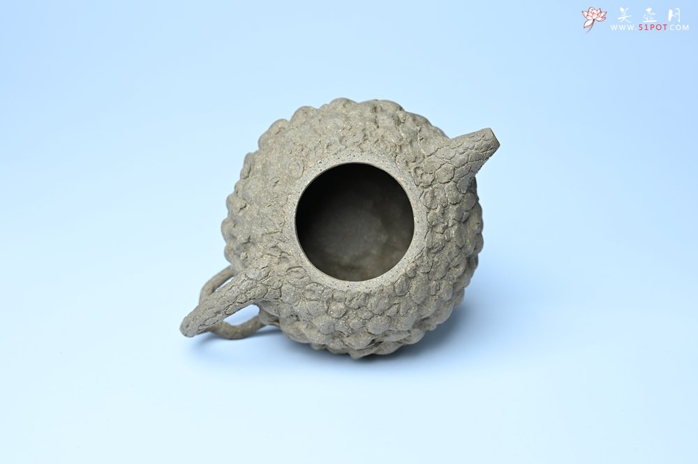 紫砂壶图片：美壶特惠 全手工老青段供春壶 肌理有老树瘿的感觉 灰常赞 - 美壶网