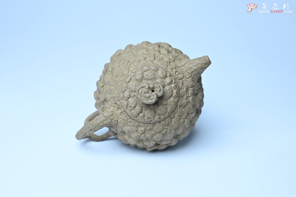 紫砂壶图片：美壶特惠 全手工老青段供春壶 肌理有老树瘿的感觉 灰常赞 - 美壶网