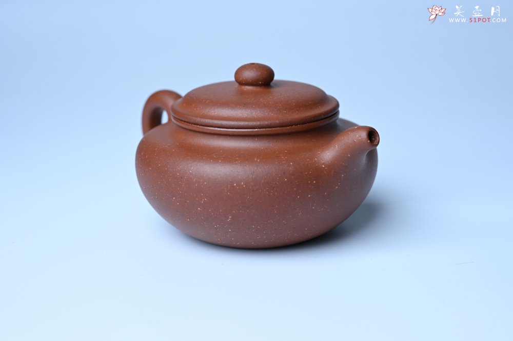 紫砂壶图片：美壶特惠 精致特好共生紫砂矿扁古壶 矿物质丰富 茶人醉爱 - 美壶网