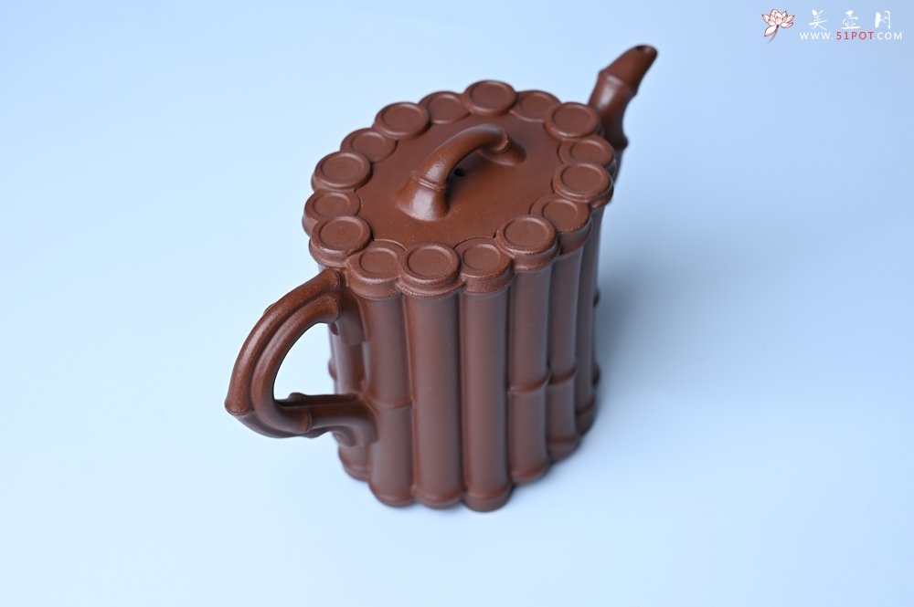 紫砂壶图片：实力派工艺师周斌精工底槽清十六竹壶 - 美壶网