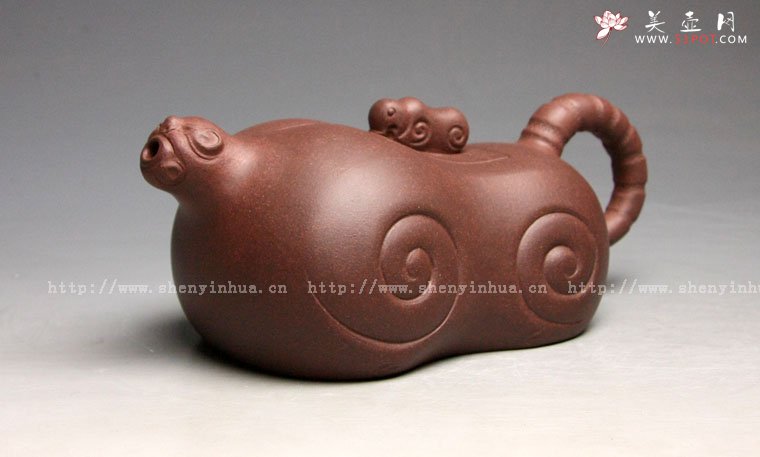 紫砂壶图片：虎将壶 - 美壶网