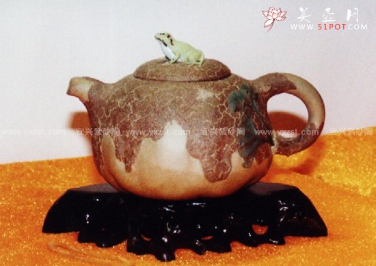 紫砂壶图片：树蛙银杏壶 - 美壶网
