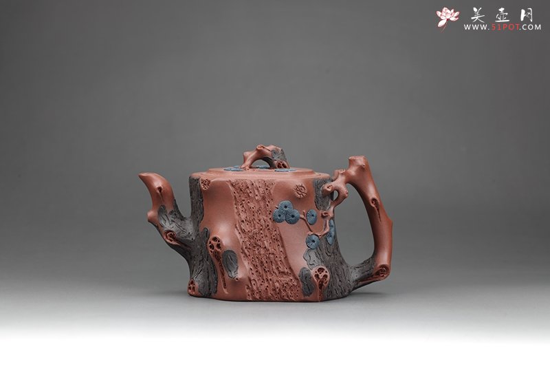 紫砂壶图片：双色劲松壶（黄龙山原矿红皮龙） - 美壶网