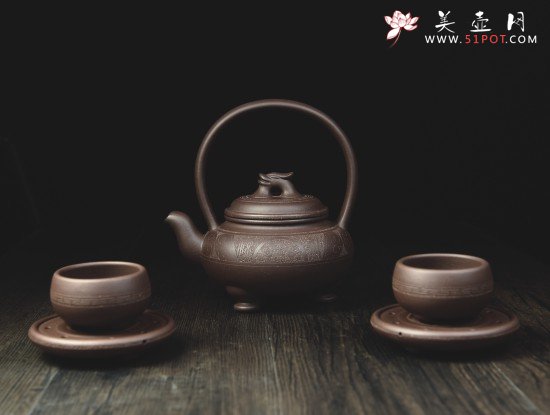 紫砂壶图片：永禄提梁壶 - 美壶网