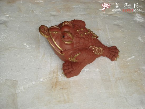 紫砂壶图片：富贵金蟾 - 美壶网