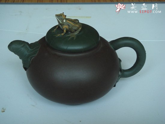 紫砂壶图片：荷叶青蛙 - 美壶网