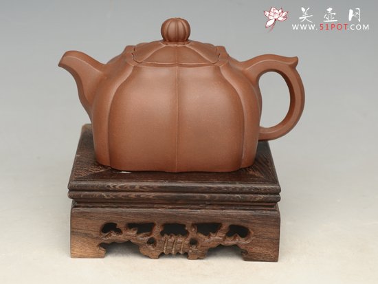 紫砂壶图片：抽角腾飞  容量：（小）150cc （大）400cc - 美壶网