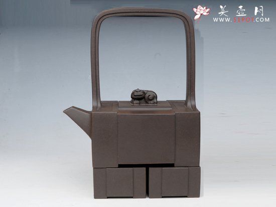 紫砂壶图片：王者风范 - 美壶网