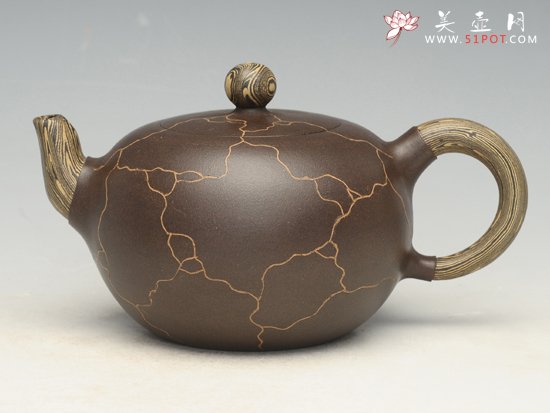 紫砂壶图片：卧虎戏珠 - 美壶网