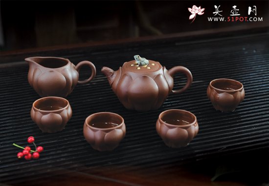紫砂壶图片：莲花青蛙套壶 - 美壶网