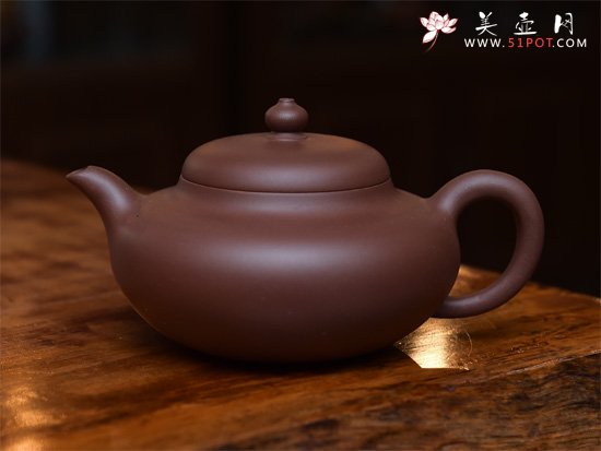 紫砂壶图片：扁珠壶3000元 - 美壶网