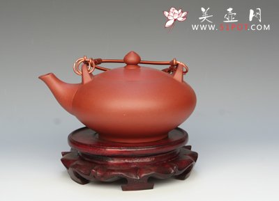 紫砂壶图片：软把提梁 - 美壶网