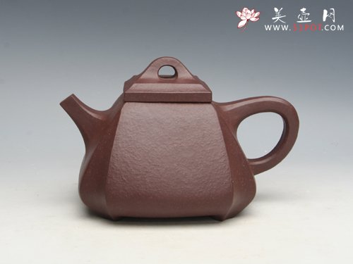 紫砂壶图片：大四方抽角石瓢 容量：550CC - 美壶网