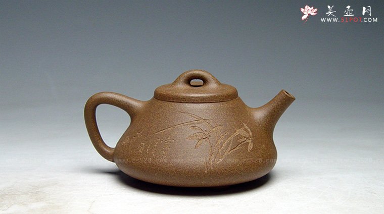 紫砂壶图片：梅兰竹菊《子冶套壶》容量：180cc，老段泥，木石装饰梅兰竹菊，全手工制作。 - 美壶网