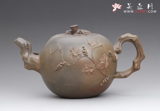 紫砂壶图片：大松鼠葡萄 - 美壶网