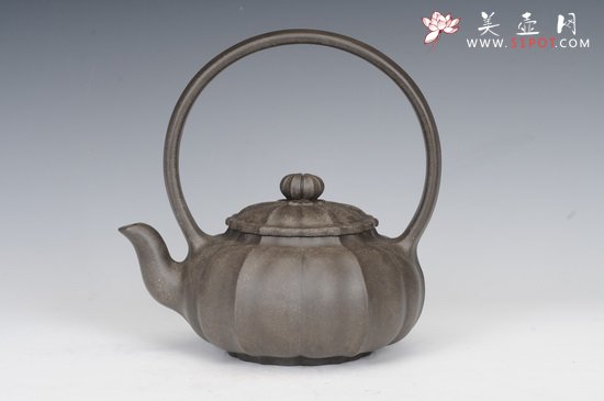 紫砂壶图片：菱韵提梁（2013年工艺师晋级壶） - 美壶网