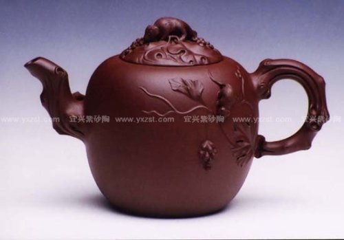 周伟光紫砂壶 松鼠葡萄 