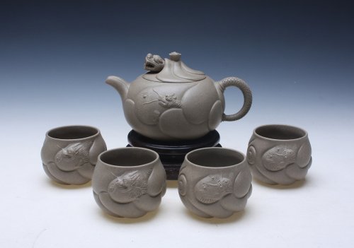 赵霞紫砂壶 鱼化龙套壶 