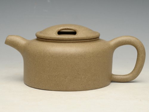 蒋彩萍紫砂壶 牛盖莲子 泥料：段泥 350cc 