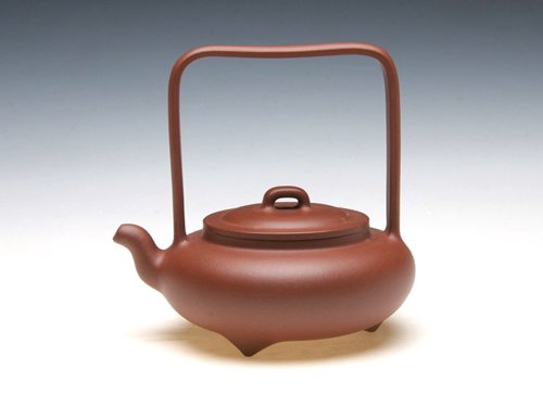 卢伟强紫砂壶 乳丁提梁 