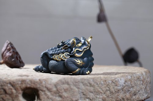 李爱民紫砂壶 龙蟾 