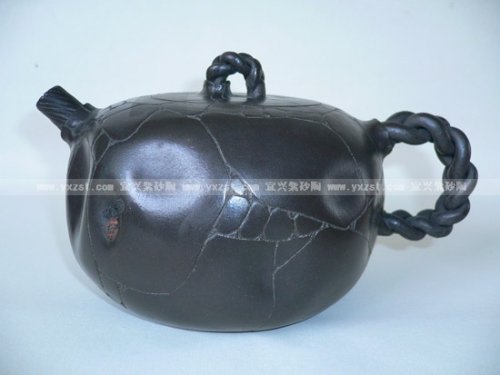 吴鸣紫砂壶 供春吟 