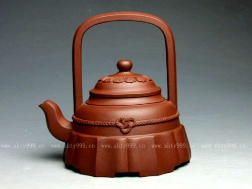 陈珍华紫砂壶 椭圆裙花提梁 