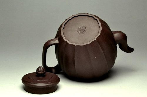 丁卫东紫砂壶 高菱花 