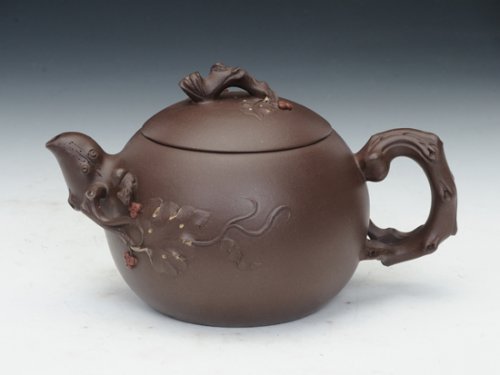 崔允杰紫砂壶 松鼠葡萄 
