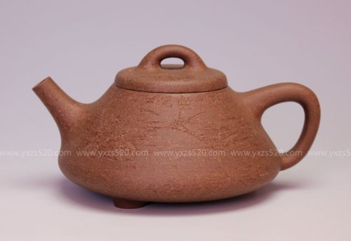 吴建平紫砂壶 《子冶石瓢》泥料：老段泥 容量：300CC 吴越装饰 