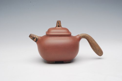 陈健紫砂壶 独树一帜 