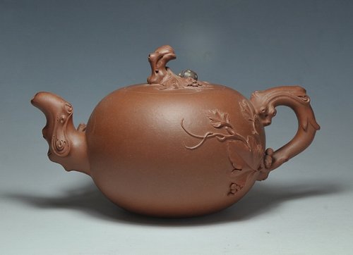 张金芳紫砂壶 松鼠葡萄壶 