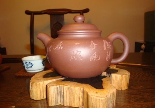 汪晖紫砂壶 莲子 