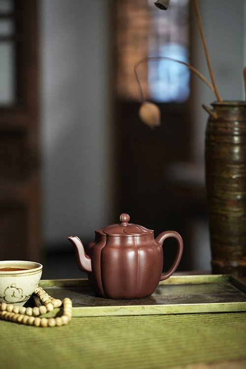 周曙峰紫砂壶 菱花 