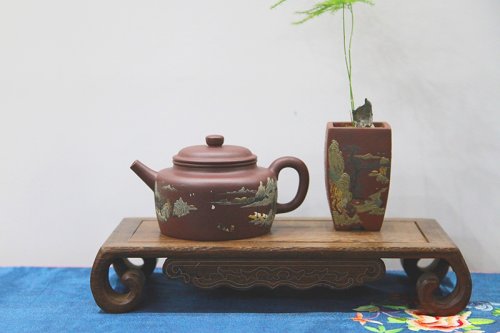 徐玮紫砂壶 泥绘德中壶（张烨泥绘） 