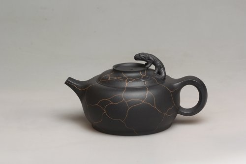 顾焕华紫砂壶 壁虎壶 