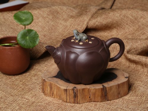 张佩紫砂壶 青蛙莲子 