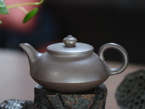 杨惠英紫砂壶 飞鸽 