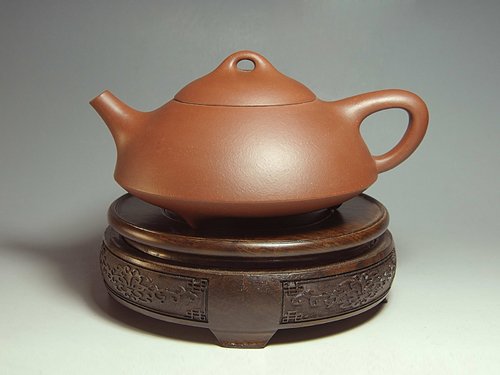 周冠华紫砂壶 三足金鼎 