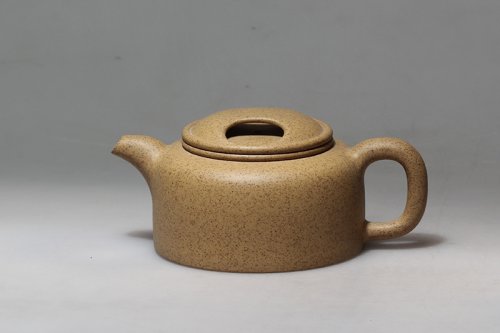 王柯钧紫砂壶 牛盖莲子 