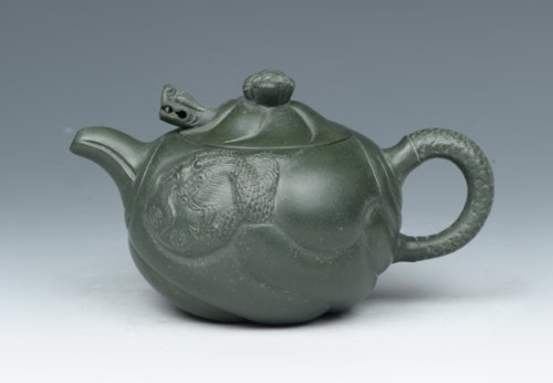 周小华紫砂壶 鱼化龙 