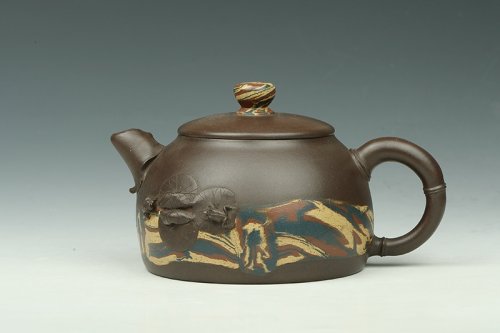 范月琴紫砂壶 双子戏荷 