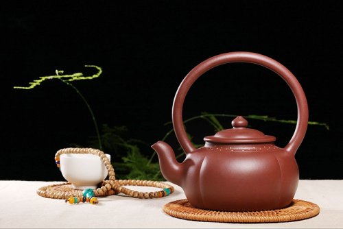 周健紫砂壶 筋纹玉棠提梁 